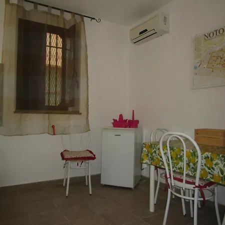 Bed & Breakfast Zurigo Val Di Noto