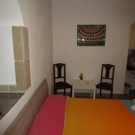 Zurigo Val Di 3* Noto