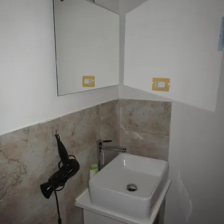 Zurigo Val Di Bed & Breakfast Noto